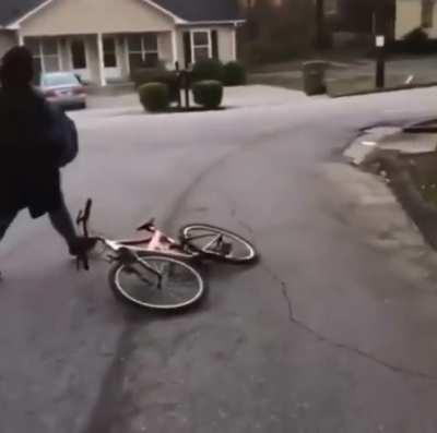 Rate my fight twin 😈 i got the black on 😈