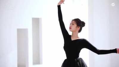 210329 - Ballerina Sana