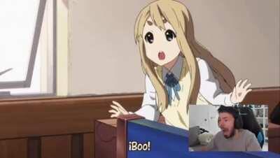 Willy viendo K-ON el otro dia...