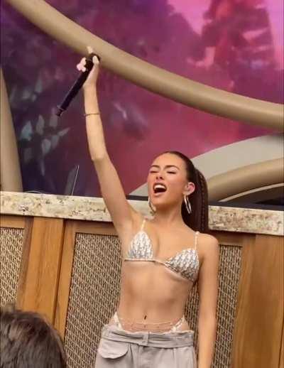 Madison Singing Live In A Bikini Bra 1