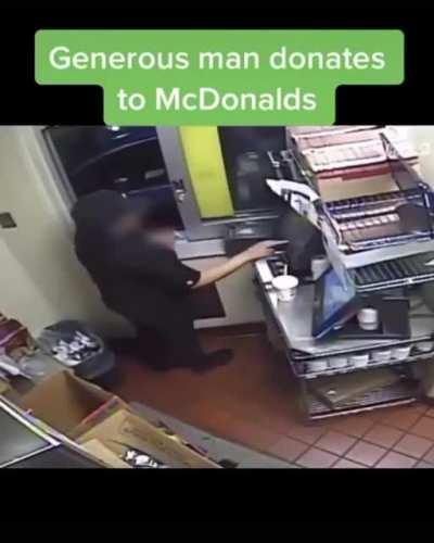 Kind Man Donating All His Money To McDonalds *Heartwarming*