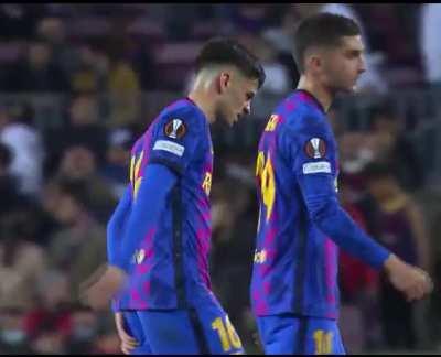 Pedri at shock after seeing the abundance of Frankfurt fans at the Camp Nou