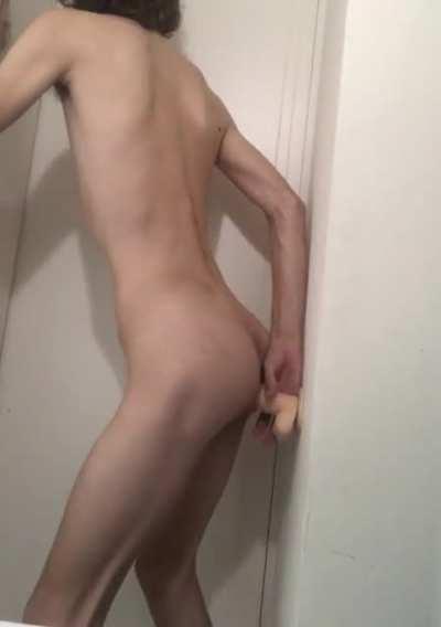 Can I service all ur desires ☺️ (18 feel free to dm)