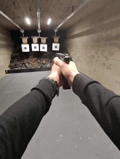 OMG ALYX HALF LIFE IS REAL