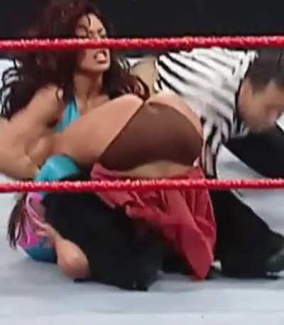 Melina exposes Mickie's fat ass