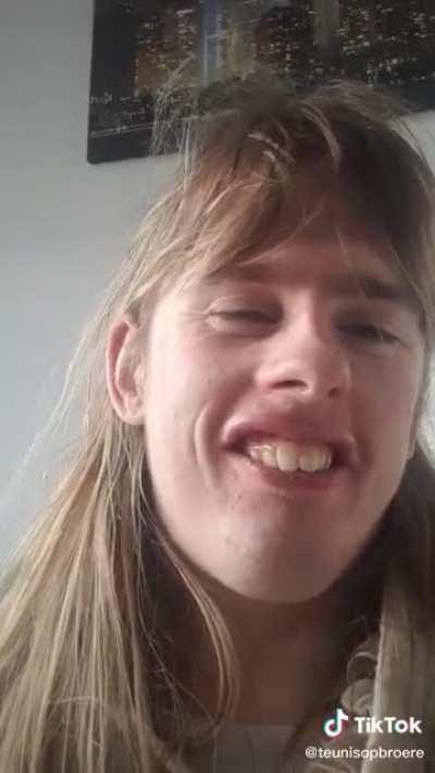 Left or Right neither side would want this absolute ghoul in their corner