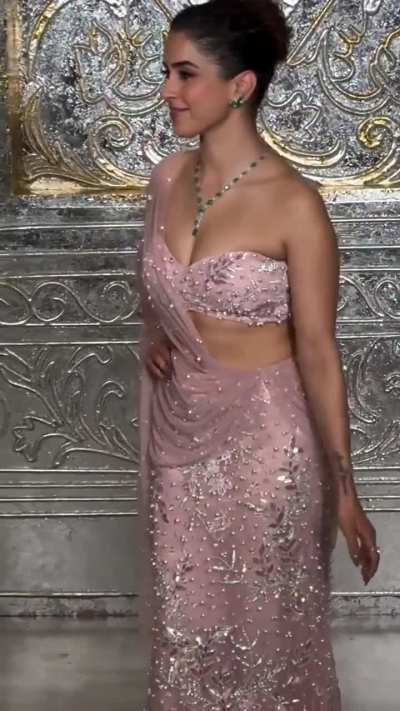 Beautiful and Elegant-Sanya Malhotra