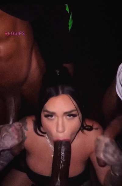 How I wanna be for a black king…. Sit back and let me take care of you…. 31 white bi male Houston