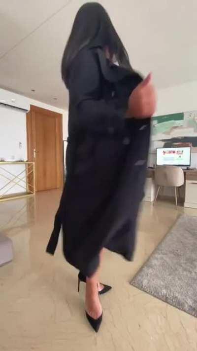 We can fuck before or after our date, this is my outfit 😏 f40