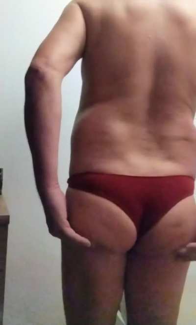 My stomach and ass cheeks are getting bigger and bigger