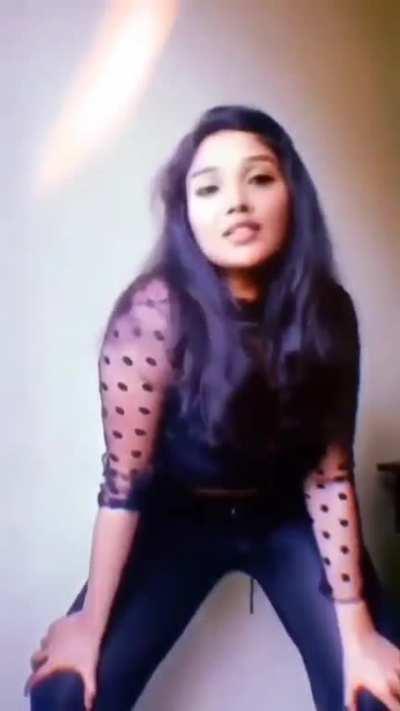 Mallu Anikha Surendran Hot gif Video