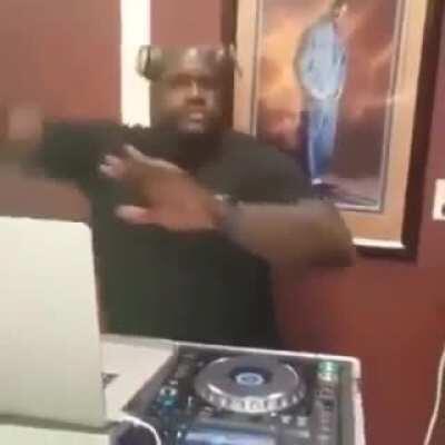 Pov you are summoning for ui goku