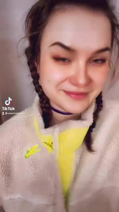 Brand new to this platform. Just wanted to say hey 🙈✌🏻