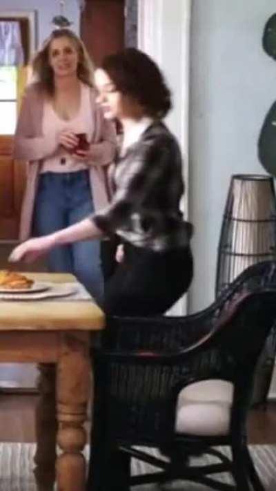 Joey King (The Inbetween) - Experimental Mobile/Vertical Edit.