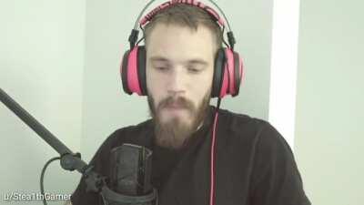 Ever wonder how Marzia reacts whenever Felix shouts 'Floor Gang OUH!