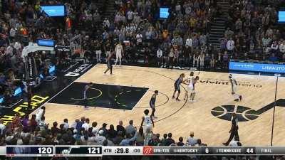 [Highlight] Beasley nails a corner triple to extend the Jazz lead to four with 23 seconds remaining
