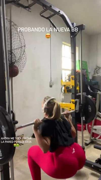 Holy cow😳😳🍑