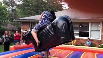 Look at all that jiggly big ass 😍