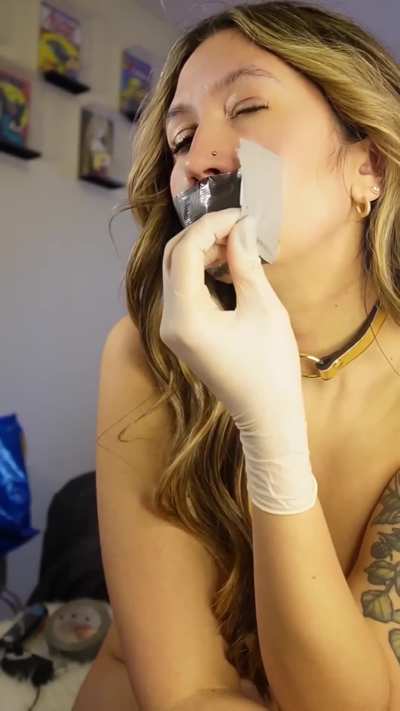 Luna being a good gagslut for me 🤐💦