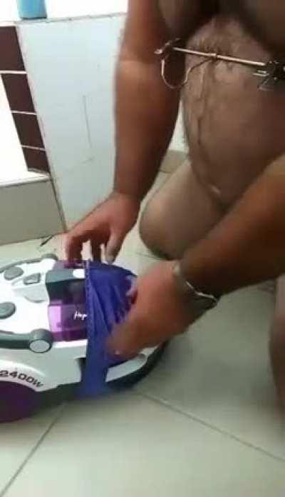 Man fucks vacuum 