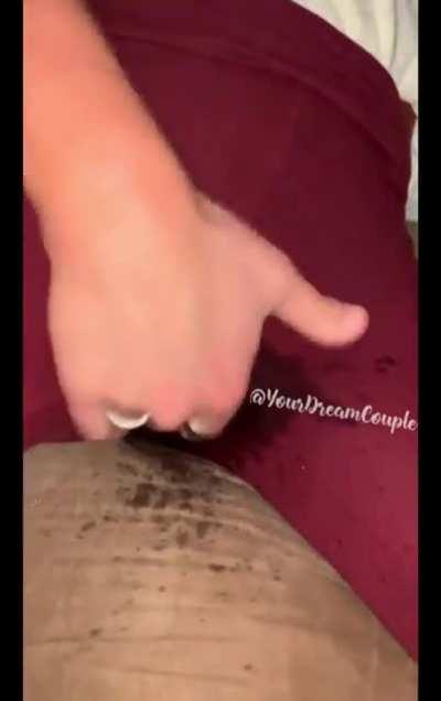 I love the feeling of squirting thru my leggings X-Post /r/squirting
