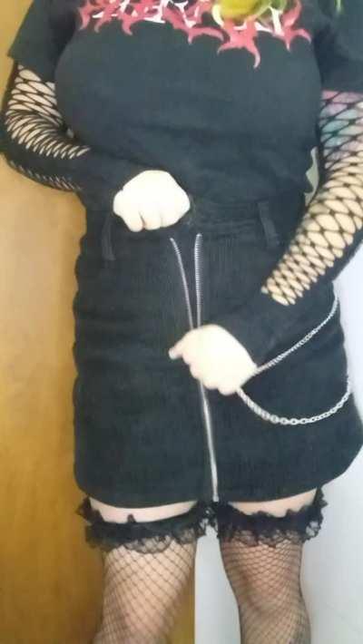 Fishnet clothing is one of man's greatest inventions