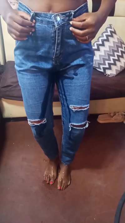I love wetting my jeans too much