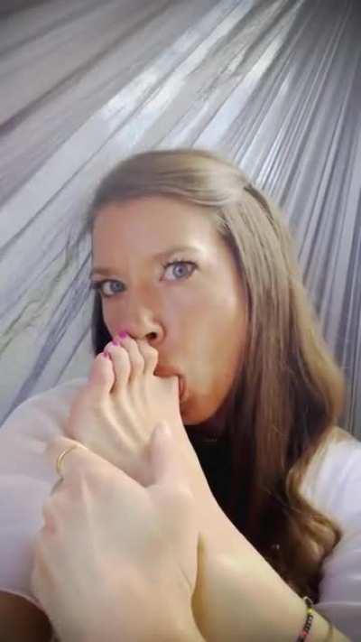 Lazy summer hammock days