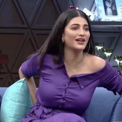 Shruti Hassan's juicy melons