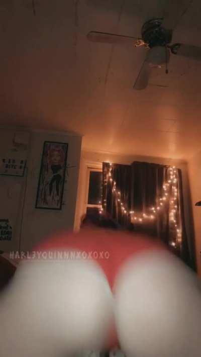 I hope the few who like twerking goth sluts see this 🖤