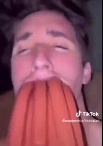 How do I caption this