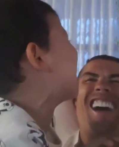 Some wholesome Ronaldo content to cheer the sub up in these dark times. Teaching his son the ‘SUI’