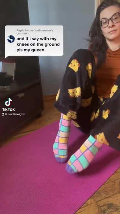 You like the toe cracks? 🐸