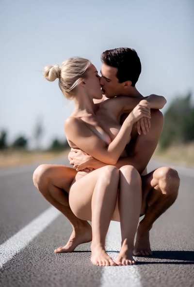 Amateur Blonde French French Kissing Outdoor Public Squat Tease Voyeur