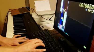 Playing mania and piano at the same time
