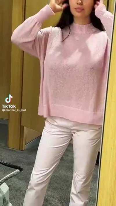 Checking the Fit 🤔 [marisol_is_hot]