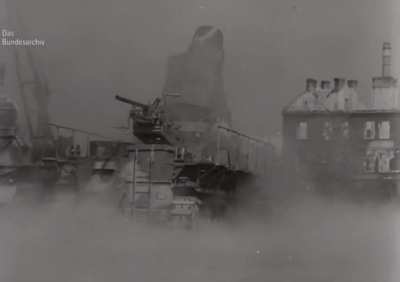 Different footage (German side) of the Warsaw uprising (1944). 