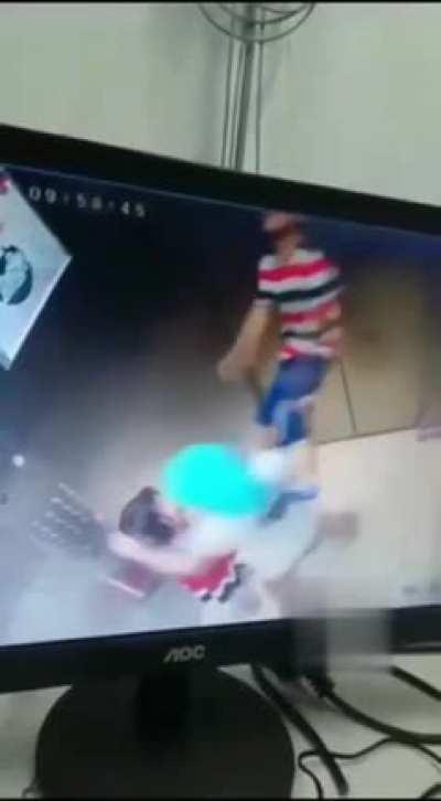 Kid nearly gets hung in elevator