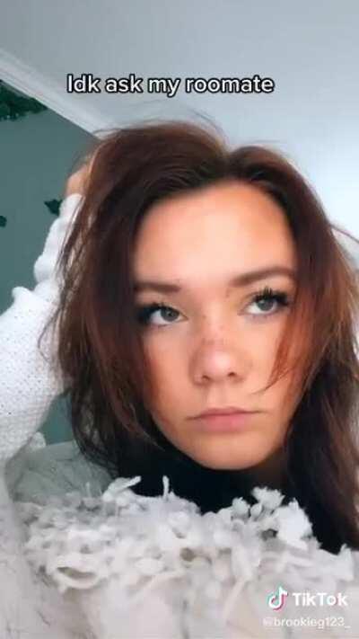 This bitch really be looking like her avatar...