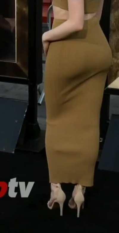 Madelaine Petsch knows what we love about her