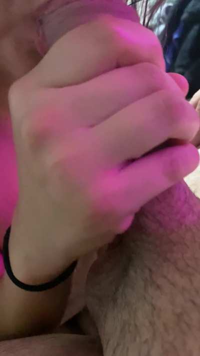 Like a nice thick lollipop 🤤