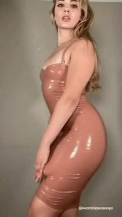 you wish you bulge looked this good don’t you gooner 😈 although if you wore this dress that lil goonstick is so small I don’t think you’d even have one 😈