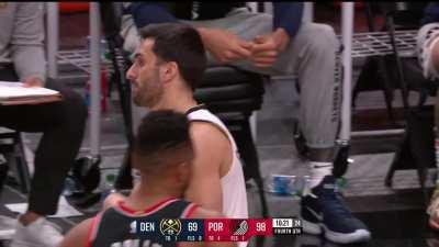 [Highlight] Norman Powell with the And-1 and the flex