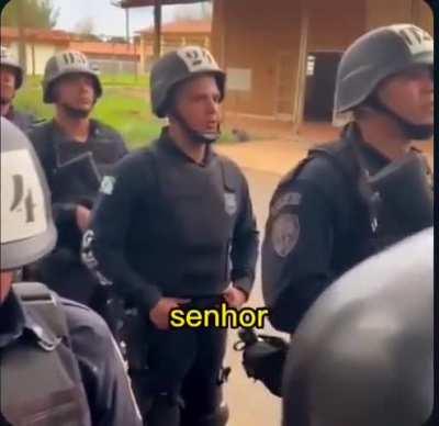 Qual coca a que bebe ou a que cheira?