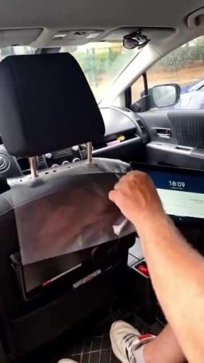 Phone/tablet hack for car passagers