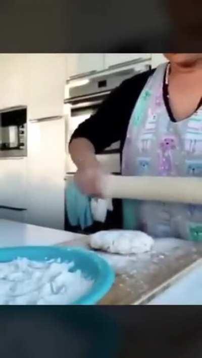 something went wrong please try again later...