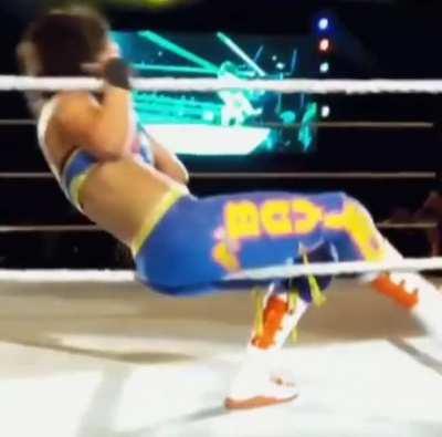 Who wants to be the lower rope after this