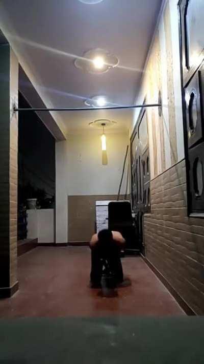 WCGW spinning around on this bar