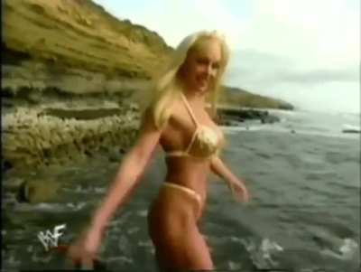 Debra's Sexy Rear End 12