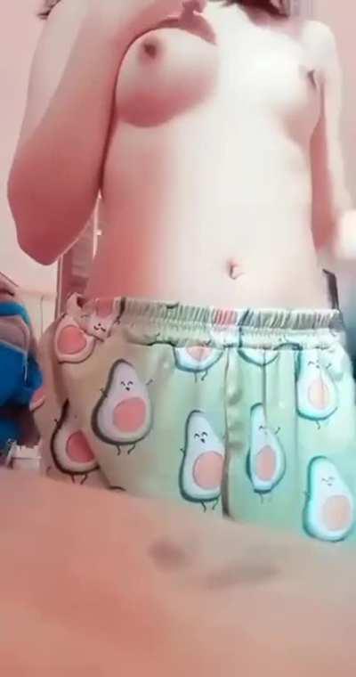 Who wants to get really dirty? I have something new to try with you! Add me on SC, Kik, Telegram👅💦 Smash or Hard Pass? Shanna 19 [F] single filipina ❤️